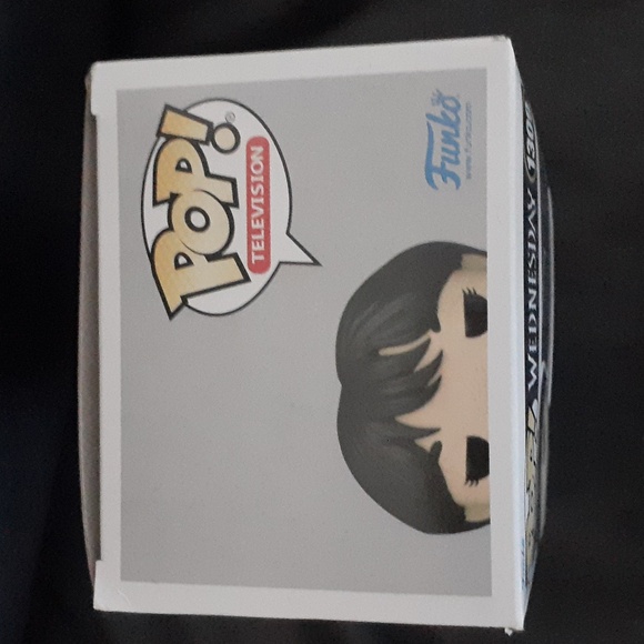 Funko Pop! Wednesday Addams! - Picture 3 of 8